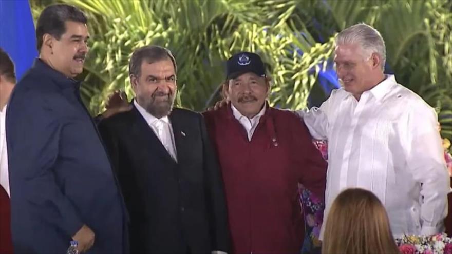 El vicepresidente iraní Mohsen Rezai (2.º de izda.) junto a los presidentes de Venezuela (izda.), Nicaragua y Cuba en Managua, 10 de enero de 2022.