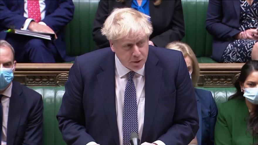 Boris Johnson se enfrenta a masivas demandas de dimisión
