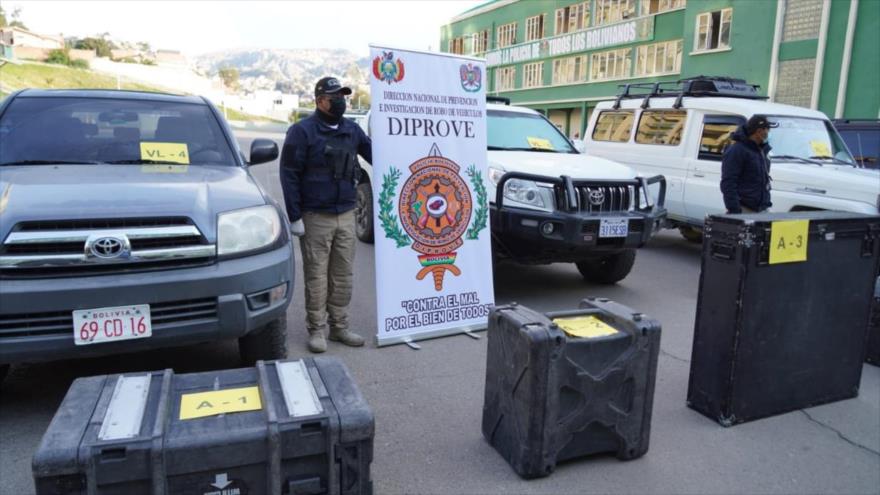 Vehículos recuperados por la Policía y entregados a la embajada de Venezuela en La Paz, 17 de enero de 2021. 