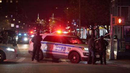 Un tiroteo deja un policía muerto y otro herido en Nueva York, EEUU