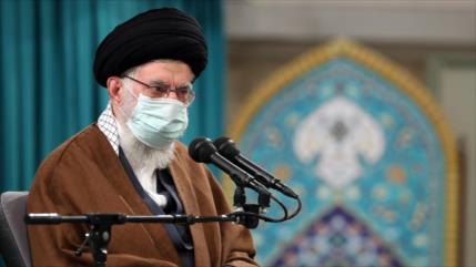 Líder de Irán: Yihad significa esforzarse por apuntar al enemigo
