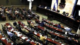 En Congreso de Honduras juran dos directivas al mismo tiempo