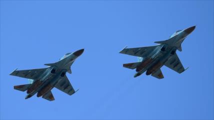 Cazas rusos abaten a 100 terroristas en el norte de Siria