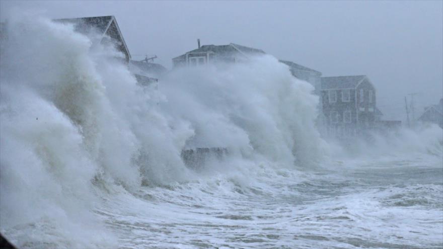 Vídeo: Tormenta Nor’easter paraliza la costa este de Estados Unidos