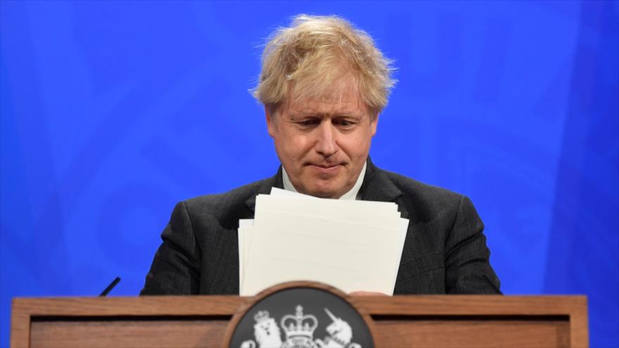 El primer ministro británico, Boris Johnson, en una conferencia de prensa en el número 10 de Downing Street, Londres, 20 de abril de 2021. (Foto: Reuters)