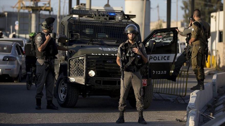 Oficiales de la policía israelí montan guardia en la Cisjordania ocupada, 18 de septiembre de 2019. (Foto: Reuters)