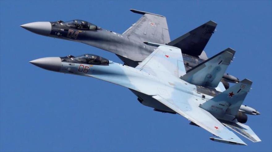Aviones de combate rusos Sujoi Su-35 durante un ensayo en la región rusa de Krasnoyarsk, 1 de agosto de 2019. (Foto: Reuters)