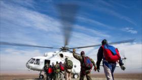 Cuerpo de Guardianes de Irán realiza ejercicios de paracaidismo