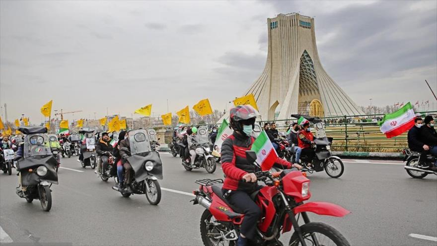 Iraníes conmemoran el 43.º aniversario de la Revolución Islámica