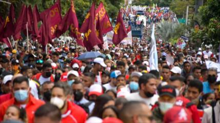Coloane: Venezolanos avanzarán si se alejan del modelo neoliberal