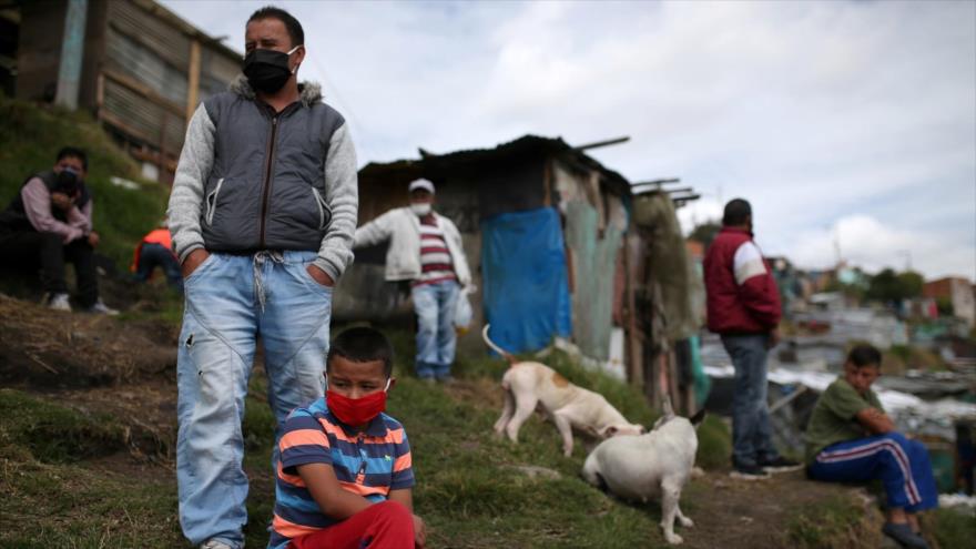 Un grupo de desplazados en un campamento a las afueras de Bogotá, Colombia, 15 de mayo de 2020. (Foto: Reuters)