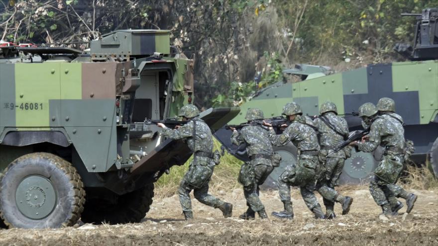 Fuerzas taiwanesas durante un simulacro militar en Taichung, centro de la isla, 17 de enero de 2017. (Foto: AFP)