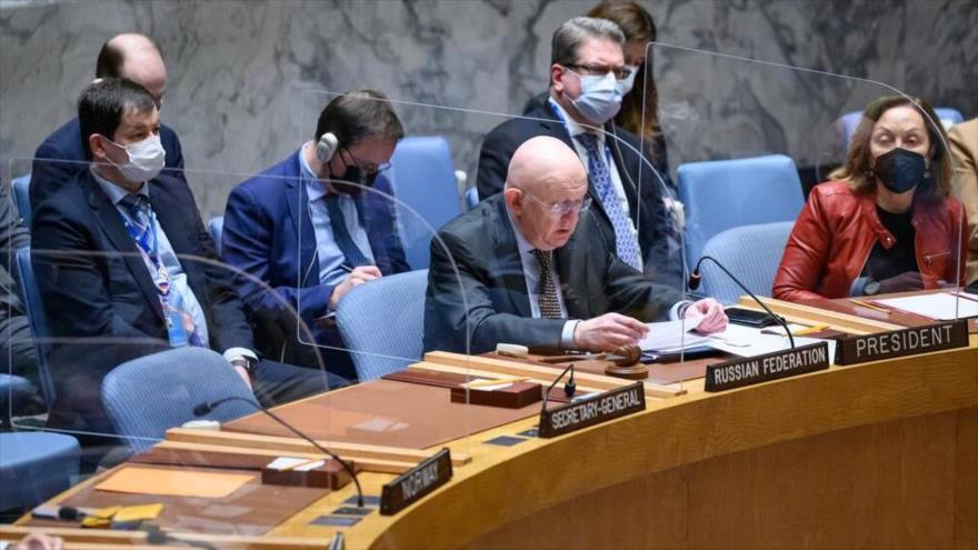 Embajador de ruso ante ONU, Vasili Nebenzia, en una reunión del Consejo de Seguridad sobre Ucrania, Nueva York, 27 de febrero de 2022. (Foto: un.org)