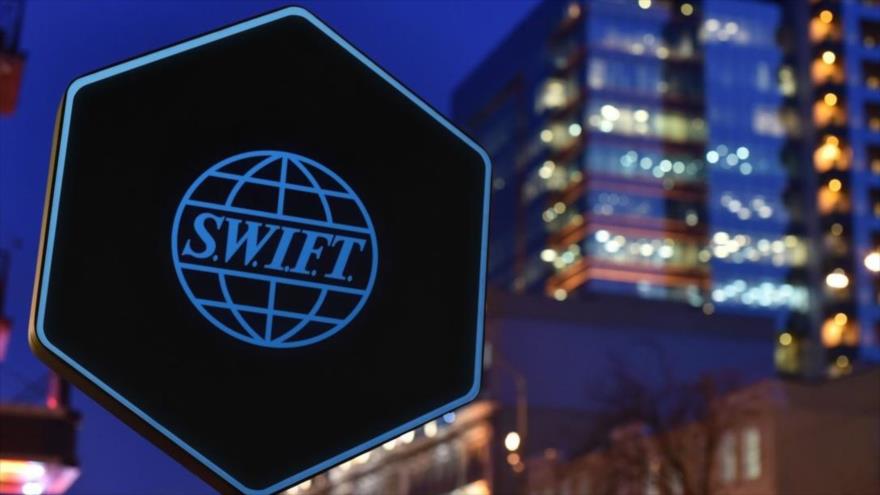 Rusia tiene alternativa china ante corte de SWIFT 