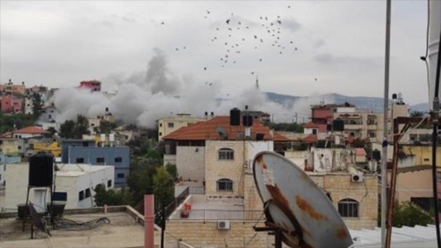 Ejército israelí vuela con explosivos casas de dos presos palestinos