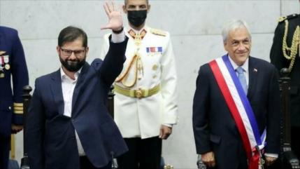 Boric jura como presidente de Chile y promete “dar lo mejor” de sí