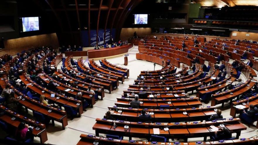 Una sesión de la Asamblea Parlamentaria del Consejo de Europa en Estrasburgo, Francia, 14 de marzo de 2022. (Foto: Reuters)
