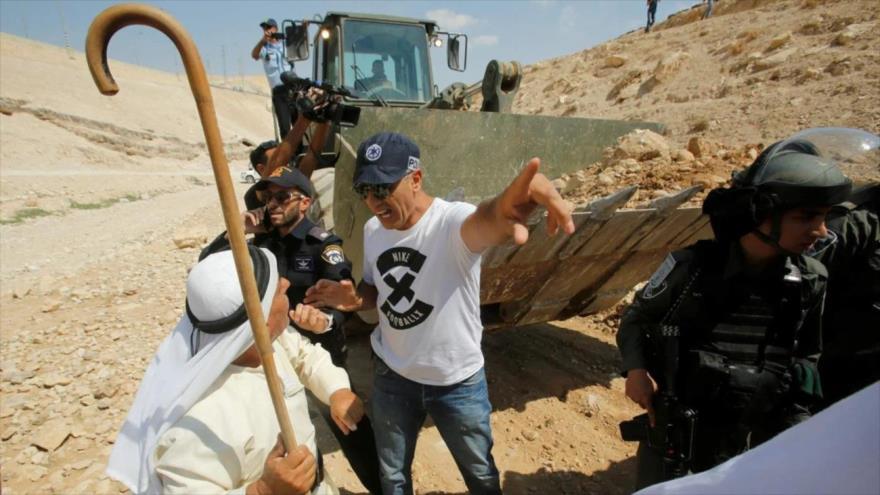 Los palestinos protestan contra la construcción de asentamientos ilegales israelíes en el desierto de Al-Naqab. (Foto: Reuters)