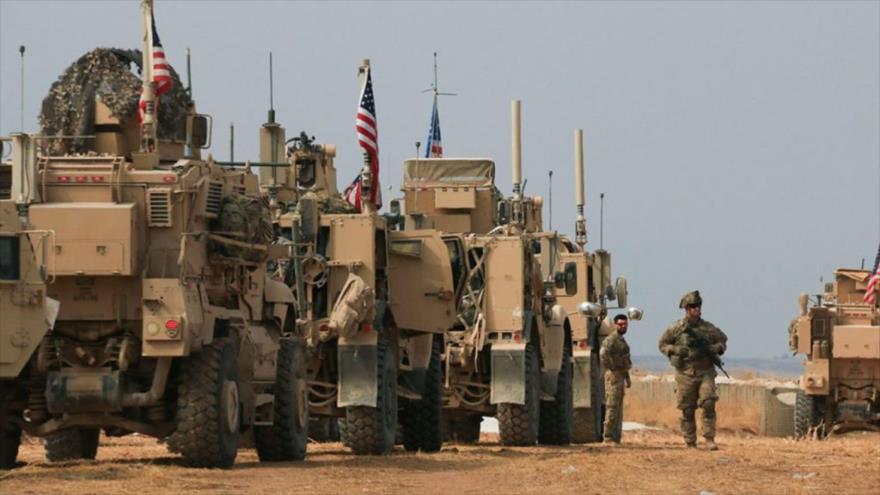 Un convoy militar de EE.UU. cerca de Tal Tamr, Siria, 20 de octubre de 2019. (Foto: AP)