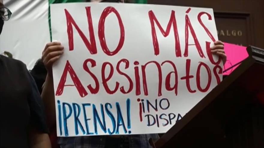 López Obrador promete todo esfuerzo para proteger a periodistas