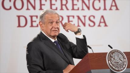 López Obrador se mofa de Eurocámara por acoger a prófugo venezolano