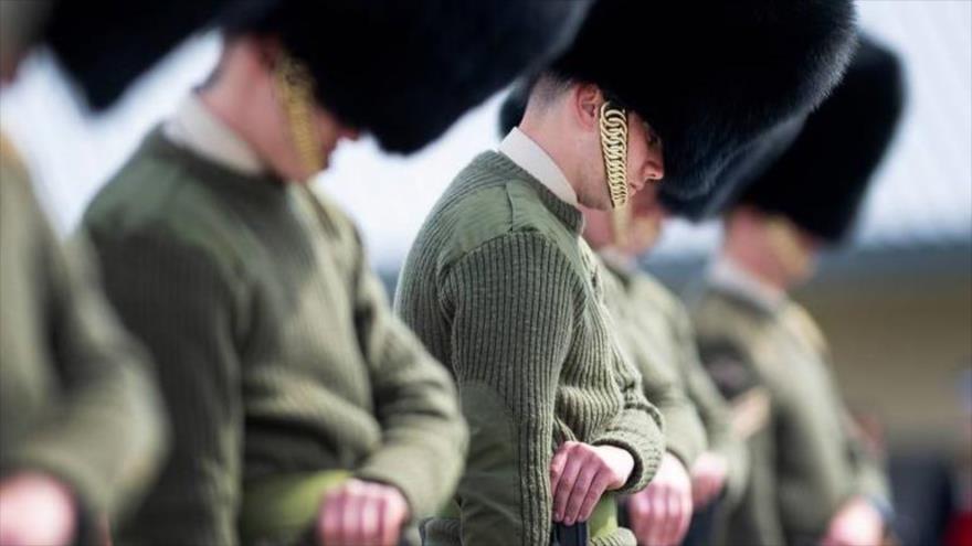 Soldados de la Guardia Real británica.