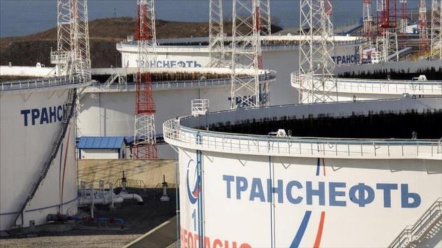 Osuna: EEUU debe dejar de sancionar a Rusia e Irán; necesita crudo