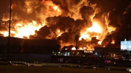 Lo último de tormenta yemení: Aramco saudí sigue ardiendo en llamas