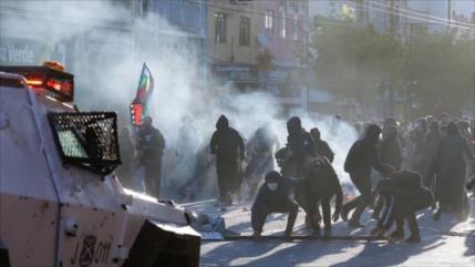 La Policía chilena corta las vías para frenar las protestas en Santiago