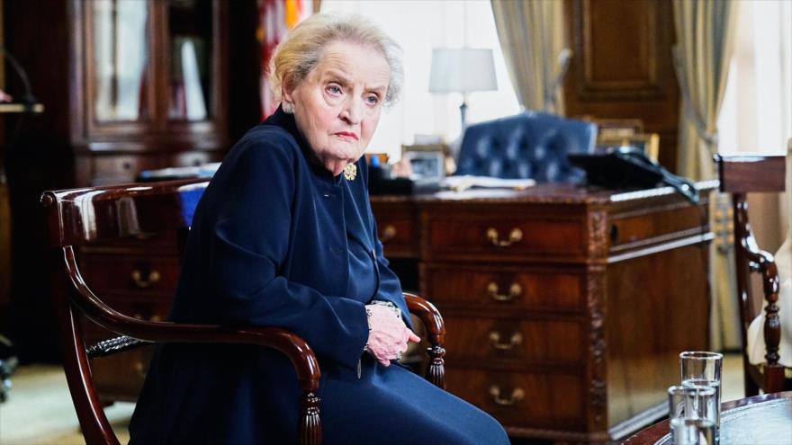Albright, una refugiada que creó innumerables refugiados de guerra