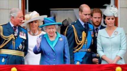 Gira caribeña de familia real británica indigna a jamaiquinos
