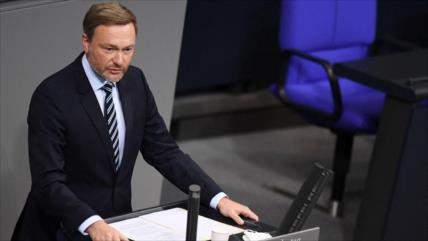 Alemania admite que crisis en Ucrania “está empobreciendo a todos”