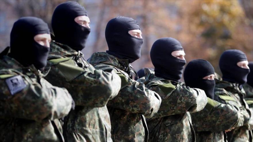 Miembros del batallón Azov, grupo paramilitar nacionalista de la Guardia Nacional de Ucrania.
