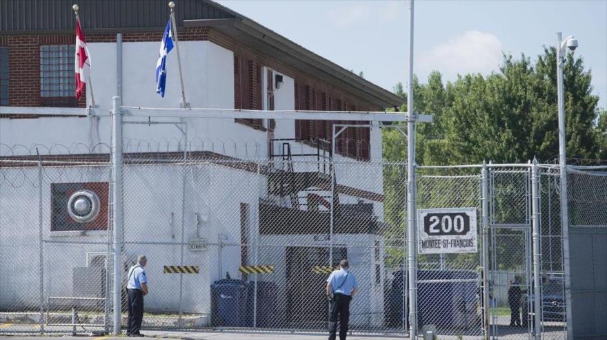 Un centro de detención de migrantes en Quebec, Canadá.