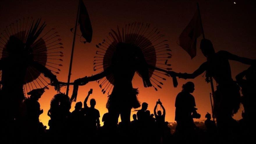 Indígenas toman las calles de Brasil para reivindicar sus derechos | HISPANTV