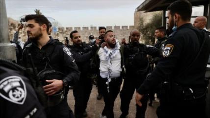 Régimen israelí detiene a 400 palestinos en solo cuatro meses