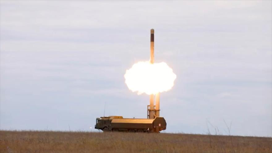 El sistema ruso Bastión lanza un misil durante un ejercicio militar en Crimea, 23 de septiembre de 2021. (Foto: Reuters)