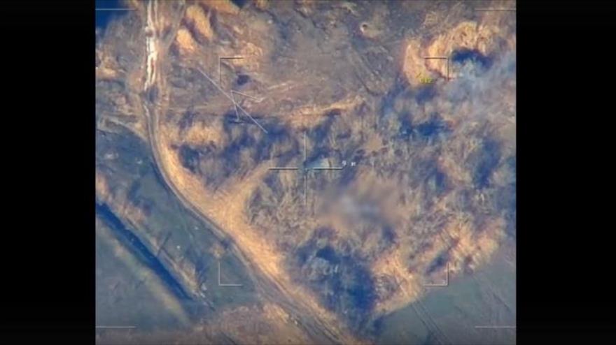Aviación rusa destruye depósito de municiones camuflado en Ucrania | HISPANTV
