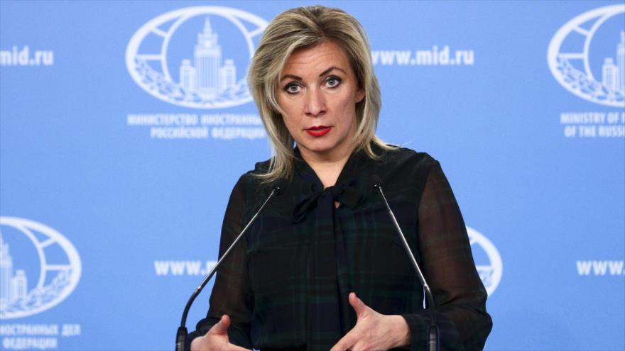 Portavoz de la Cancillería rusa, María Zajarova, habla con la prensa, Moscú.