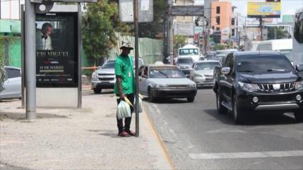 Polémica decisión: Haitianos no pueden entrar en buses dominicanos