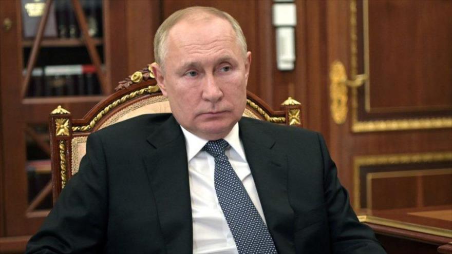 El presidente ruso, Vladimir Putin, durante una reunión en el Kremlin, Moscú, Rusia, 22 de marzo de 2022. (Foto: Reuters)