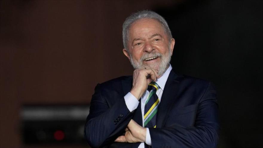 El expresidente de Brasil, Luiz Inácio Lula da Silva, durante una visita a Buenos Aires, capital argentina, 10 de diciembre de 2021.