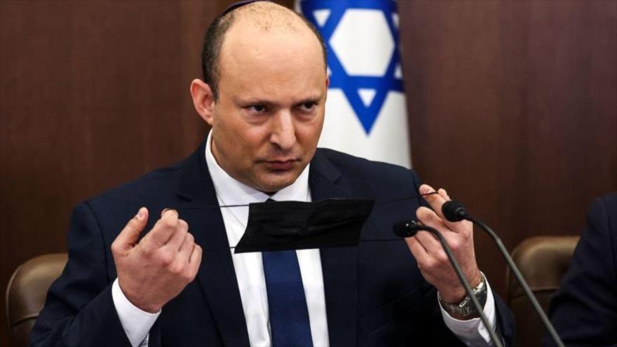 El primer ministro israelí, Naftali Bennett, durante una reunión de gabinete en Al-Quds (Jerusalén), 10 de abril de 2022.