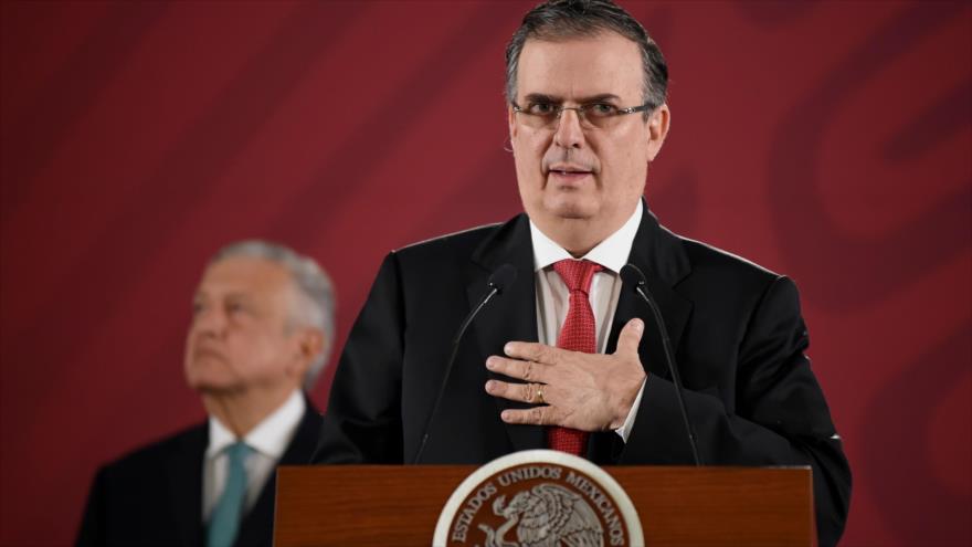 El canciller mexicano, Marcelo Ebrard, habla en el Palacio Nacional de México, 10 de junio de 2019. (Foto: AFP)