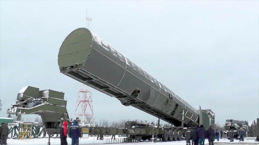 Misil intercontinental ruso Sarmat en una ubicación no revelada en Rusia, 1 de marzo de 2018. (Foto: AP)
