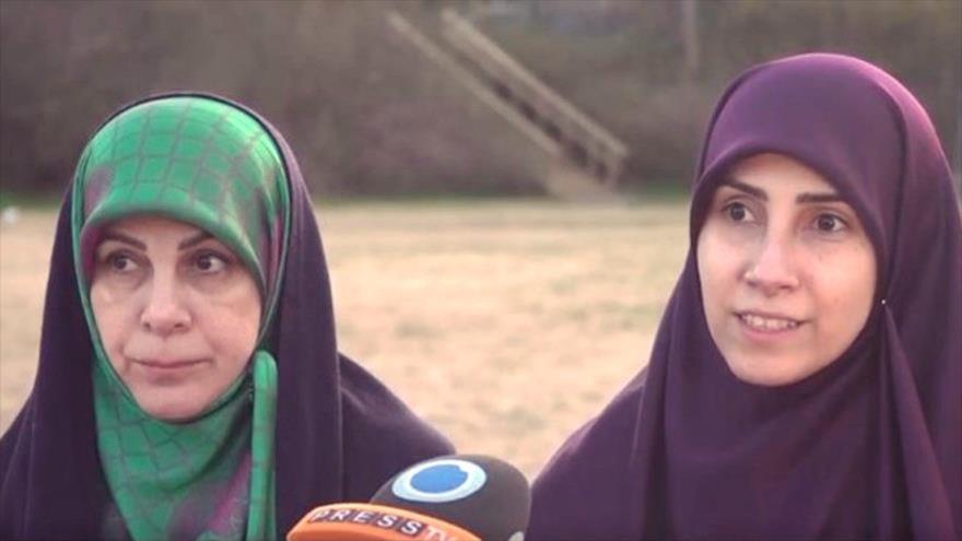 Esposa e hija del ciudadano iraní Hamid Nuri, quien está encarcelado en Suecia.