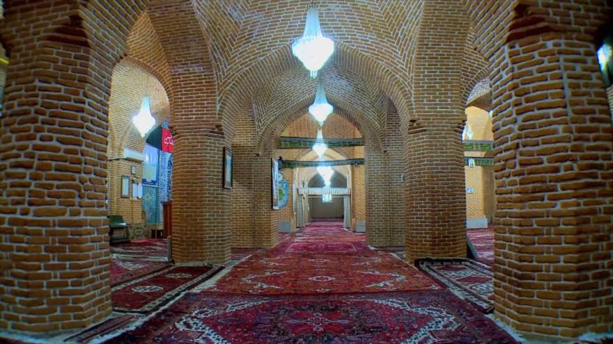 Restaurantes caros y baratos, Mezquitas de Tabriz | Irán