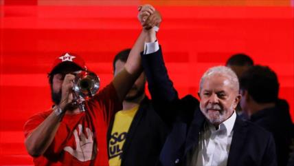 ‘De ganar, Lula hará frente a políticas imperialistas de Bolsonaro’