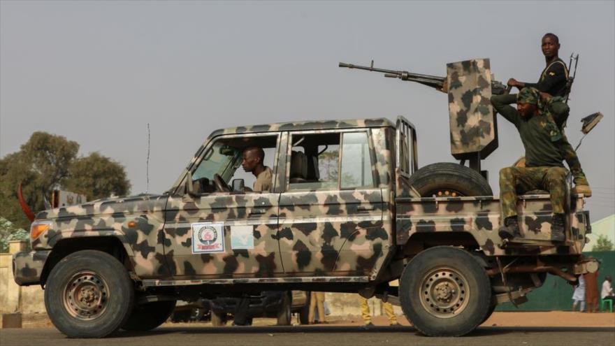Las fuerzas de seguridad nigerianas, en el estado de Zamfara, noroeste de Nigeria, 3 de marzo de 2021. (Foto: Reuters)