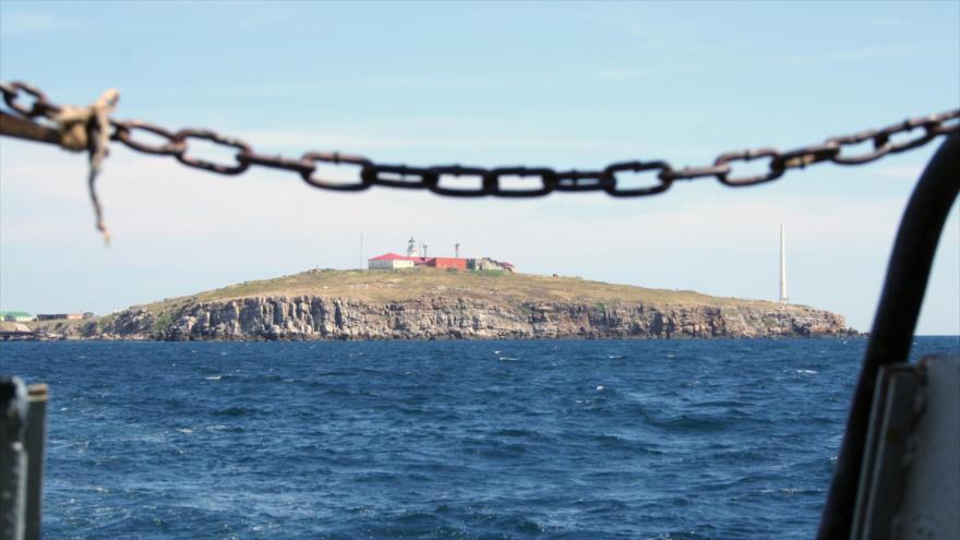 Una vista de Isla de las Serpientes
en el mar Negro.